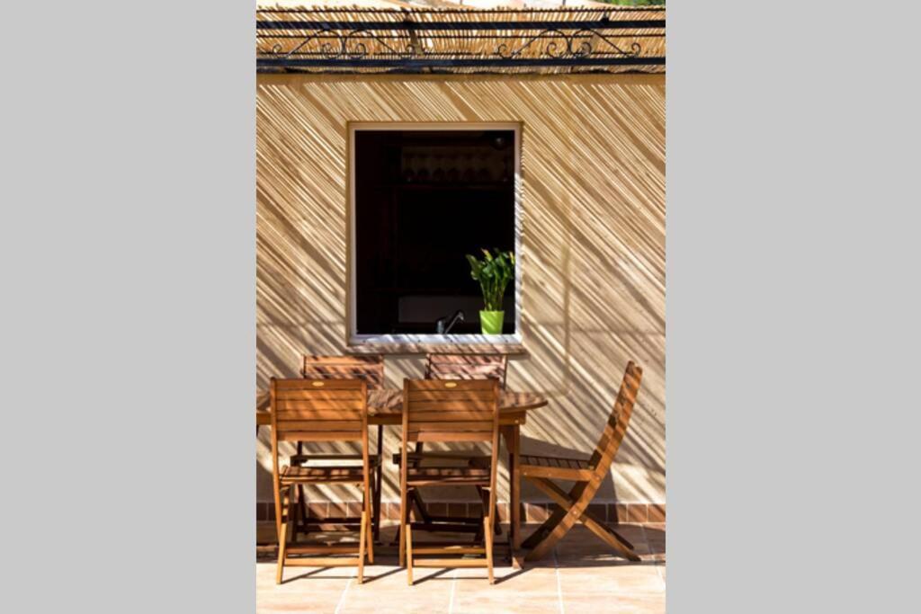 Villa L'Arbre A Soleil Aigues-Vives  Exterior foto