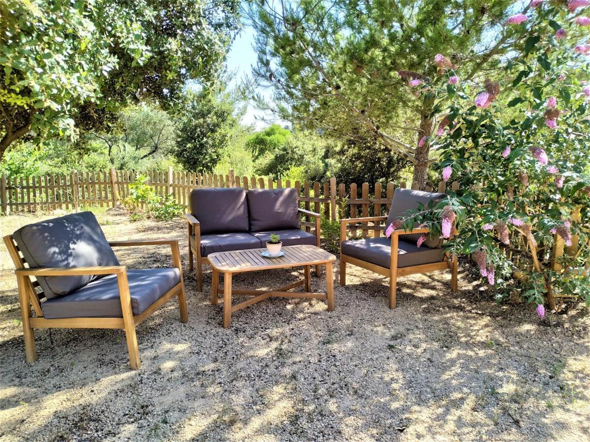Villa L'Arbre A Soleil Aigues-Vives  Exterior foto