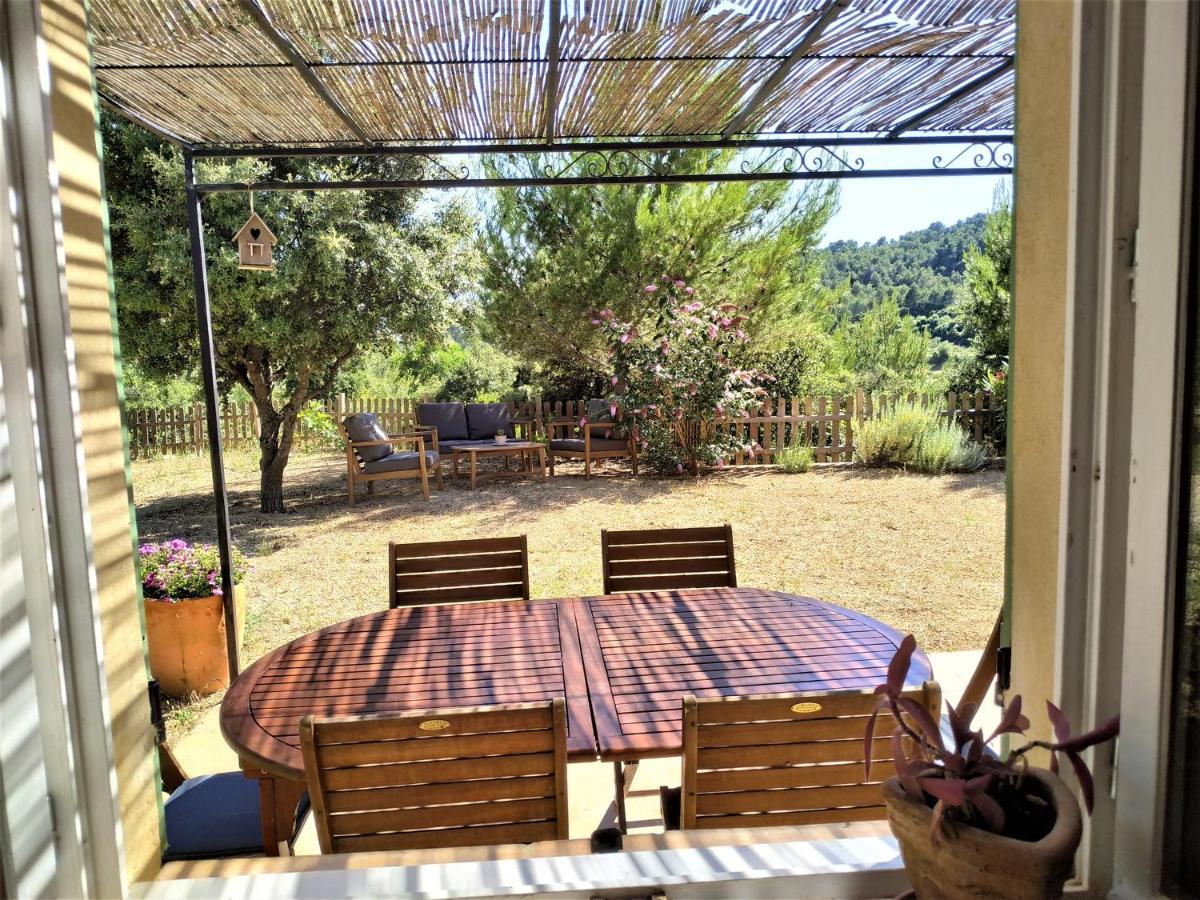 Villa L'Arbre A Soleil Aigues-Vives  Exterior foto